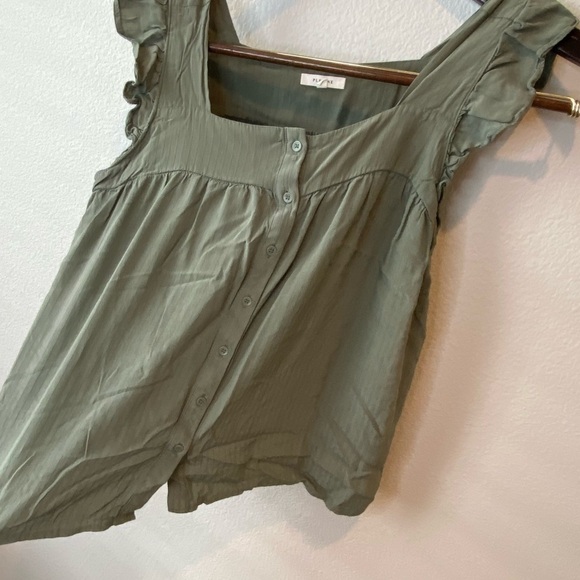 * PLEIONE Ruffle Cap Sleeve Top Size M Olive Green Boho Whimsigoth Coquette - Picture 3 of 9